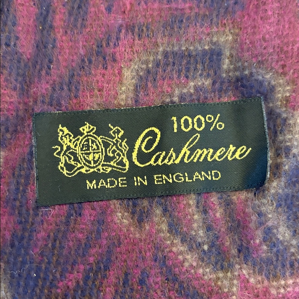 Pink Floral 100% Cashmere Scarf - Picture 3 of 3
